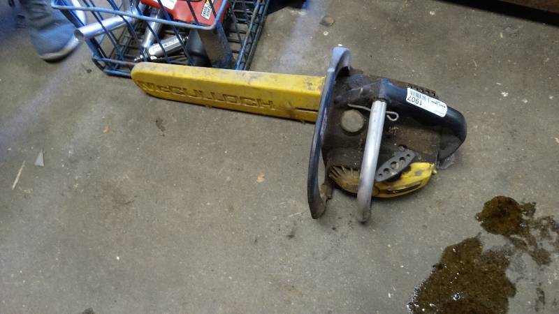lot 1907 image: Eager beaver Chainsaw.
