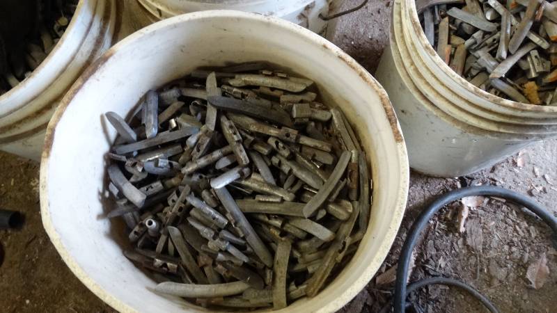 lot 1927 image: 1-Bucket of lead.