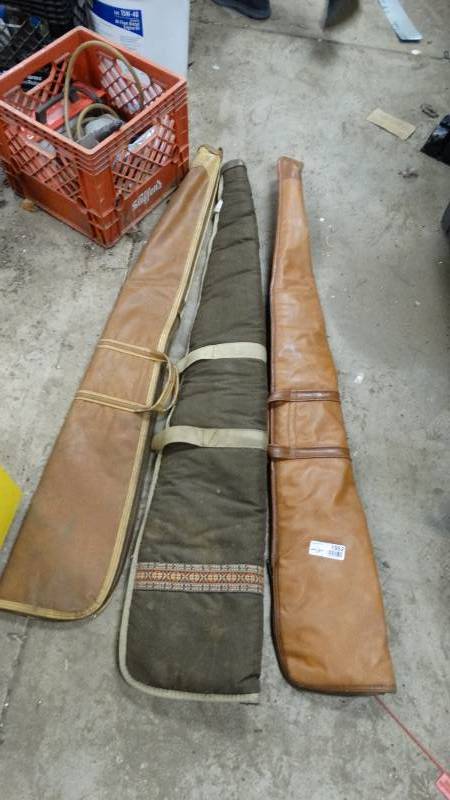 lot 1952 image: 3-Rifle cases.