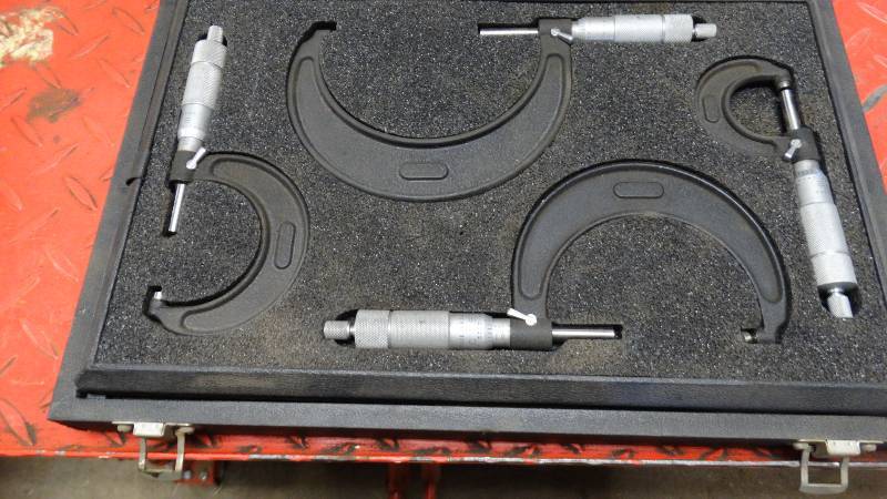 lot 5011 image: Proto 6 piece micrometer set in case.
