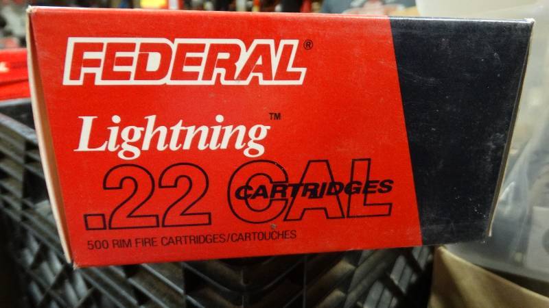 lot 5027 image: Federal lightning .22 long rifle hig velocity. 500 rim fire cartridges.