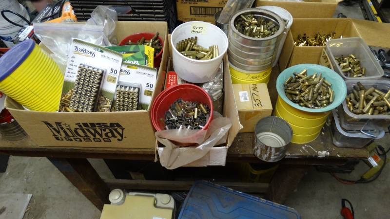lot 5065 image: Huge lot of brass cassings.