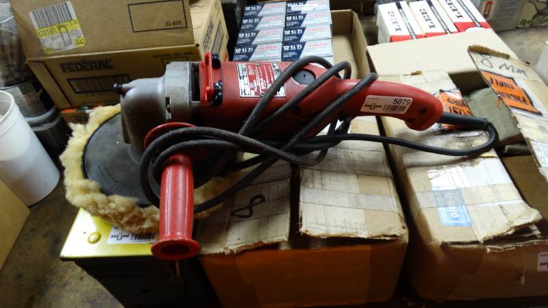 lot 5079 image: Milwaukee polisher.