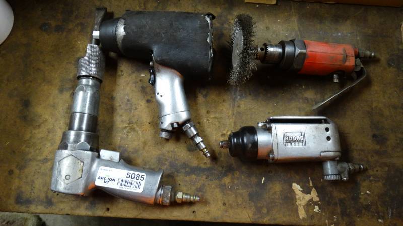 lot 5085 image: Lot of 4 air tools.