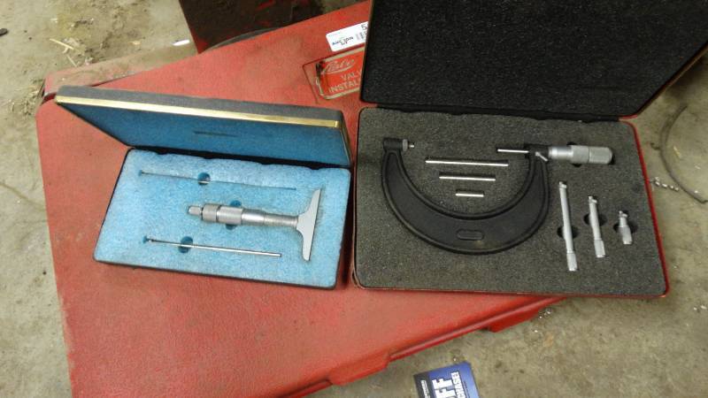 lot 5118 image: 2- central tools in cases.