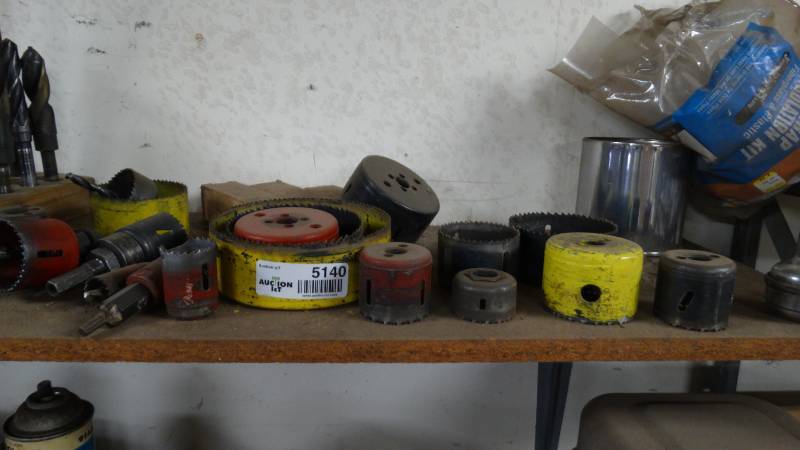 lot 5140 image: Lot of hole saw bits.