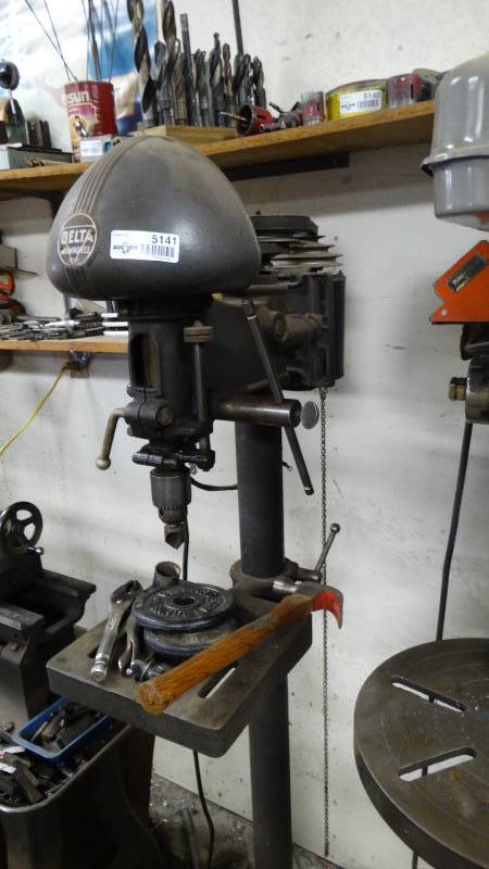 lot 5141 image: Delta Milwaukee floor model drill press.