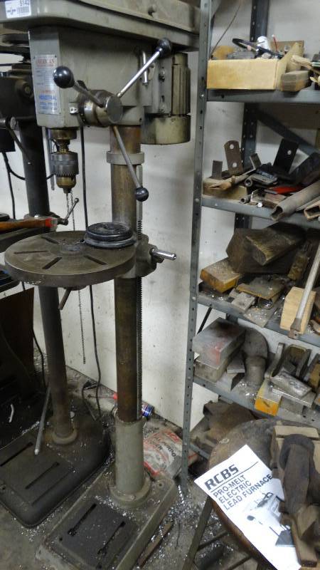 lot 5142 image: American machine tools industrial floor model drill press.