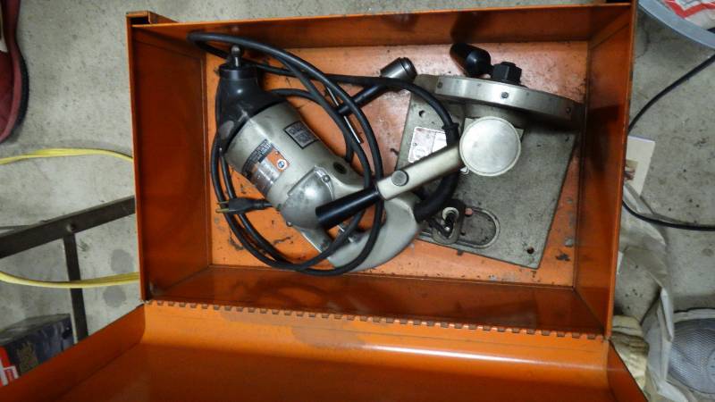 lot 5149 image: Black and decker fibro-centric kit.