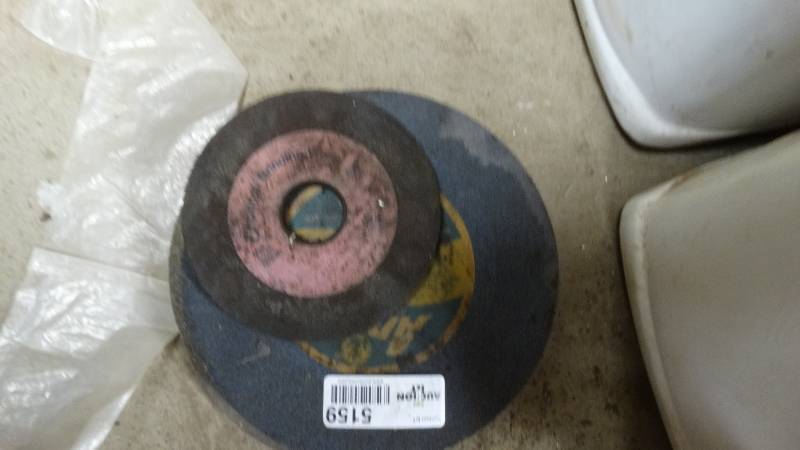 lot 5159 image: 4- grinding wheels.