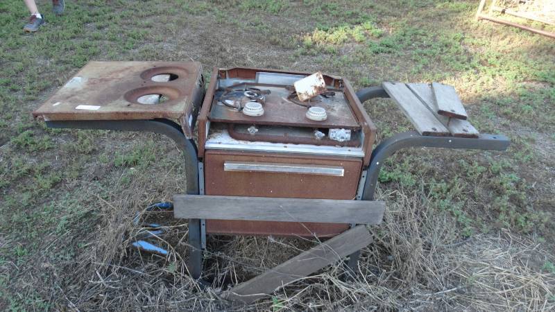lot 5184 image: Old grill.