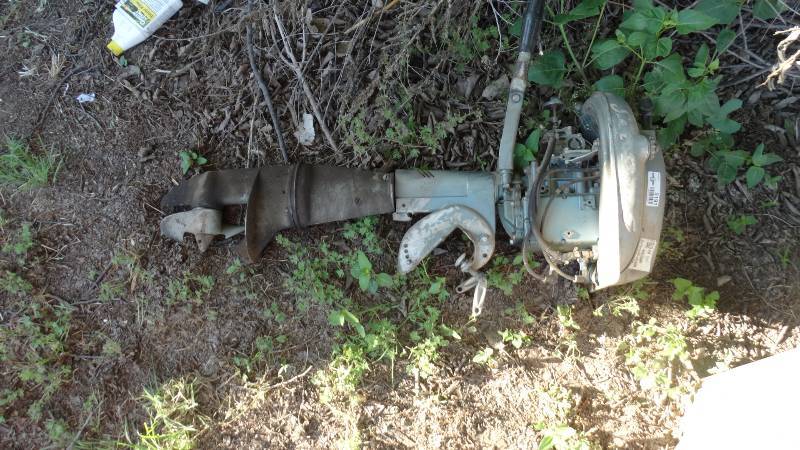 lot 5191 image: 5hp sea king boat motor.