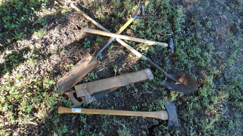 lot 5203 image: Lot of hand tools, axes, shovels and  a sledge hammer.