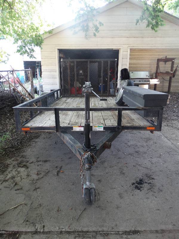 lot 6 image: 13 x 7 utility trailer w fold down ramptoolbox spare tire
