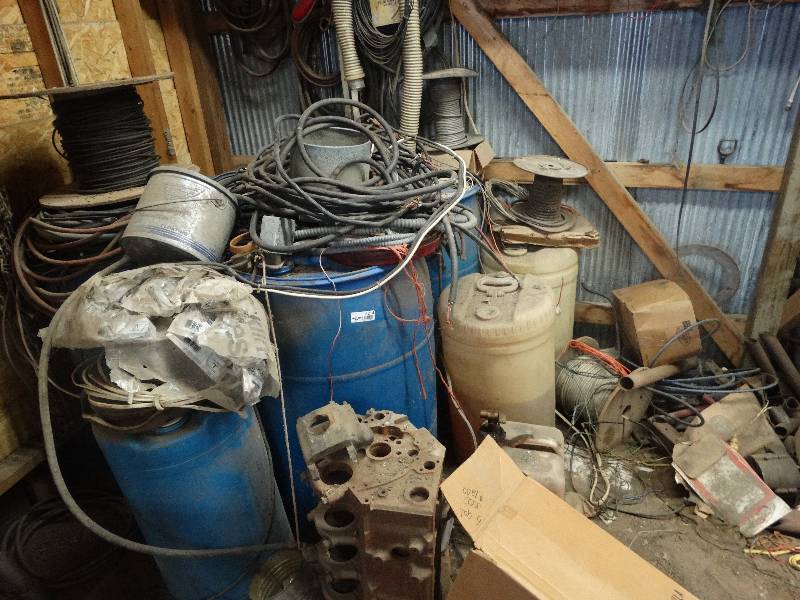 lot 5214 image: Lot of wiring, barrels and other various items.