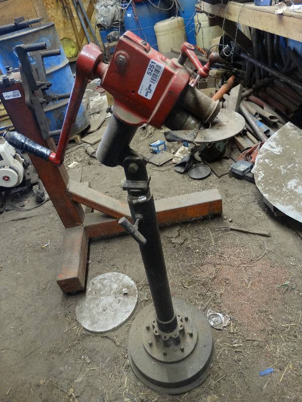 lot 5251 image: Bead roller on stand.