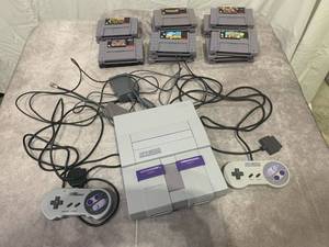 lot 47894 image: Super Nintendo Console