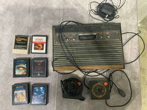 lot 47902 image: Antique Atari Console