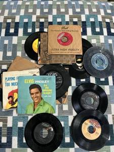 lot 47917 image: Misc Records unknown quantity