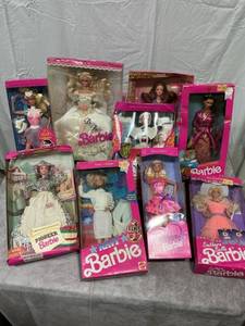lot 47935 image: Misc Barbie Dolls