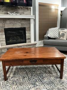 lot 47875 image: Wood Coffee Table