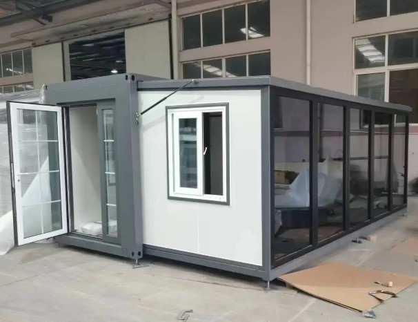 lot 12 image: Unused Suihe Mobile Home 0206 Portable House With Glass Wall  Light Gray