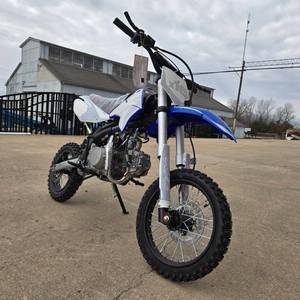 lot 260 image: NEW RFZ Vitacci Volt Dirt Bike