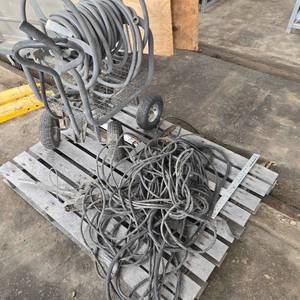 lot 512 image: Industrial Cable Cart with Electrical Cords and Outlets