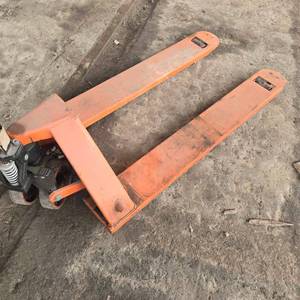 lot 513 image: 2.5 Ton Pallet Jack SKU T39939