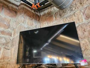lot 7514 image: Samsung Flat Screen LCD TV 45