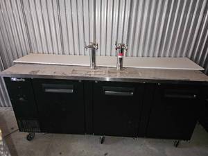 lot 7560 image: Blue Air BDD90-4B Commercial Draft Beer Dispenser - 90
