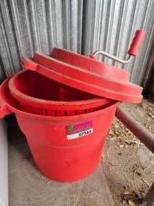 lot 7566 image: Manual Salad Spinner with Crank Handle - Red Commercial Grade