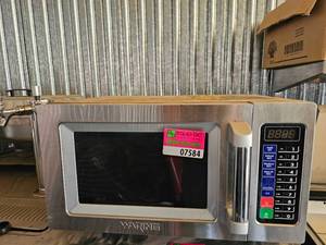 lot 7584 image: Waring Commercial Microwave WMC90 1000W