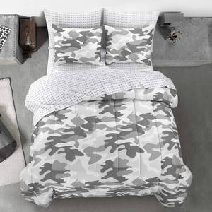 lot 1917 image: Heritage Kids - DK687855 Camouflage Comforter Set, Twin, Grey