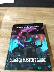 lot 2136 image: Dungeons & Dragons 2024 Dungeon Masters Guide (D&D Core Rulebook)