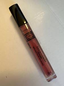 lot 8371 image: $10 Covergirl Exhibitionist Lip Gloss