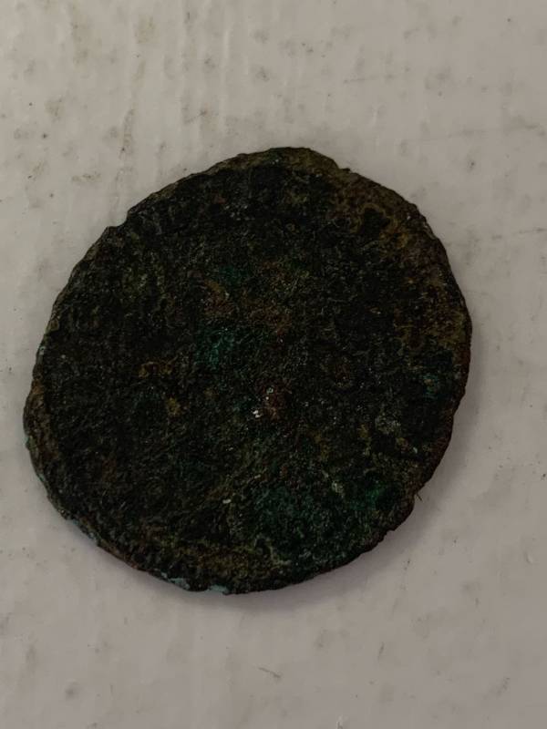 lot 905 image: Ancient Roman bronze coin, likely dating from 100 AD to 400 AD 1700 years old coin