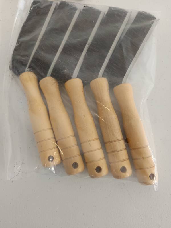 lot 926 image: IndustrialHD (4 Pack) Mustache Brush, for Thread Compound Application on 8rd BTC Line Pipe Tubing & Casing Thread lot of 5