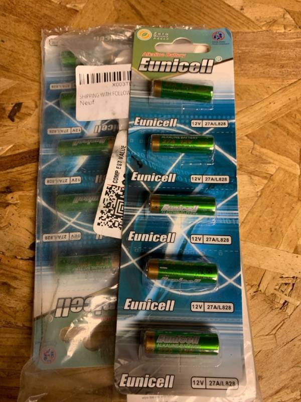lot 952 image: 20 Pack Eunicel 27A A27S MN27 L828 A27 Alkaline Batteries 12V - High Voltage, Long Lasting, Mercury Free, VR Compatible