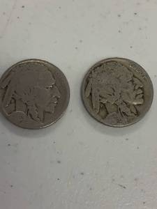 lot 305 image: Lot of 2 buffalo nickel 5 cents coins