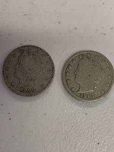lot 322 image: Lot of 2 V nickel 5 cents coins 1900 1907