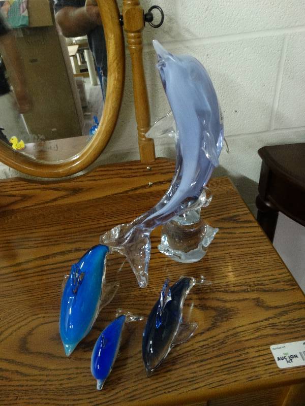 lot 3418 image: 4 blown glass dolphins