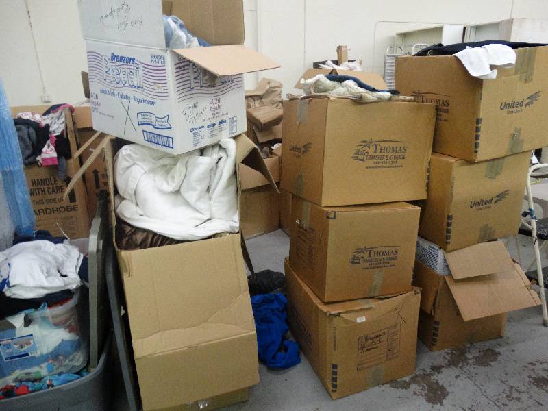 lot 3477 image: HUGE lot of various clothes blankets sheets towels misc.