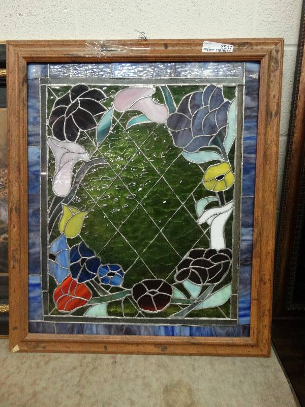 lot 3537 image: Large Framed Stained Glass Floral & Lattice Piece.