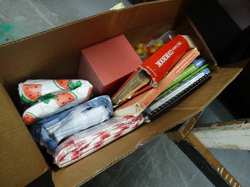 lot 3564 image: Box of Cookbooks & Tablecloths