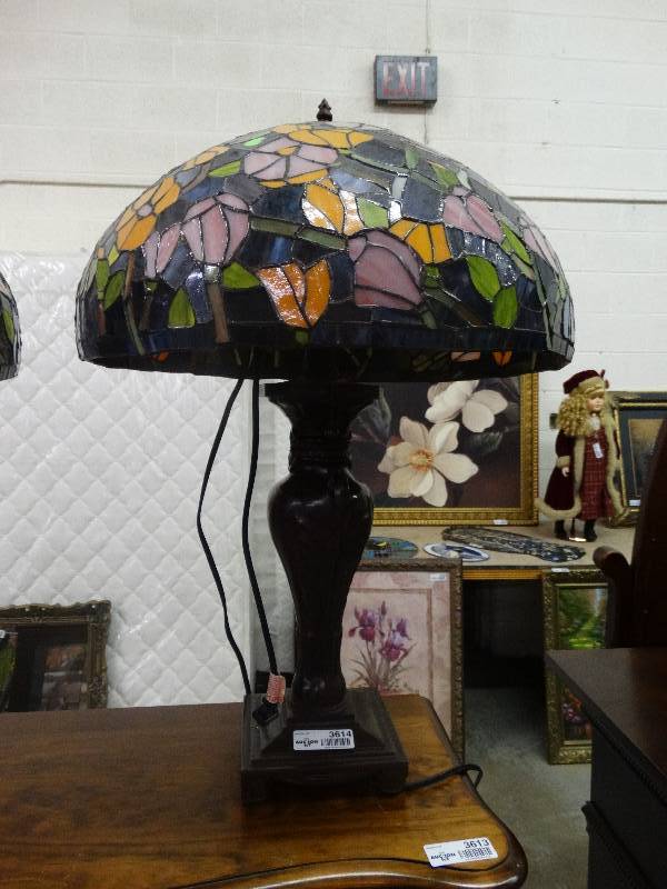 lot 3614 image: Large Metal Base Lamp Floral WStained Glass Shade.
