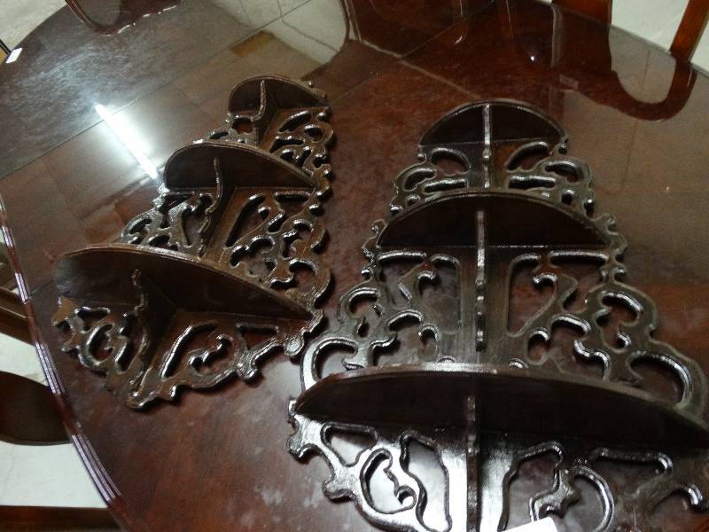 lot 3617 image: 2 Matching Wood Curio Shelves.
