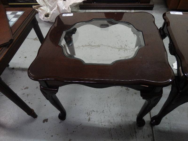 lot 3627 image: Wood & Glass End Table.