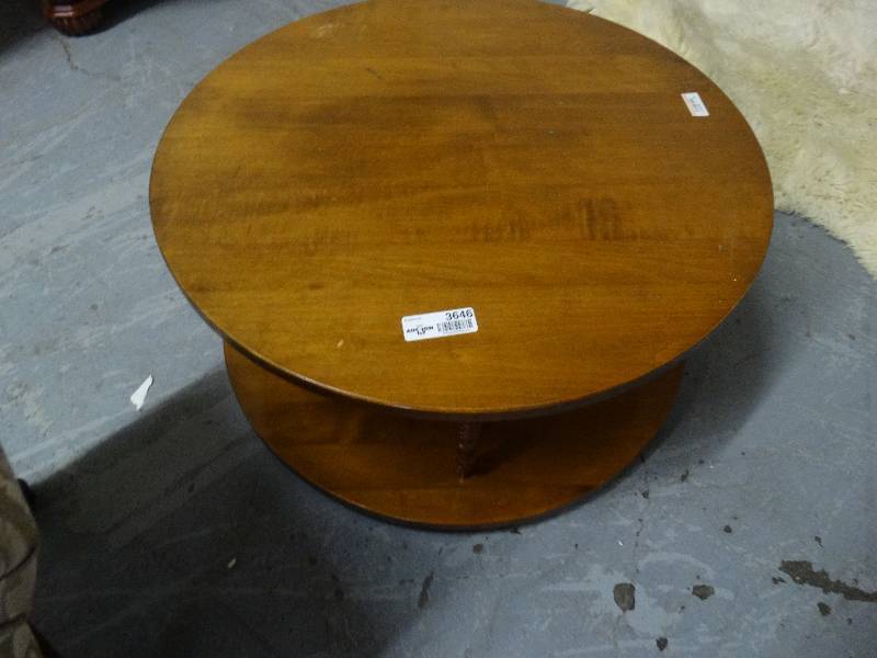 lot 3646 image: Round Wood Coffee Table