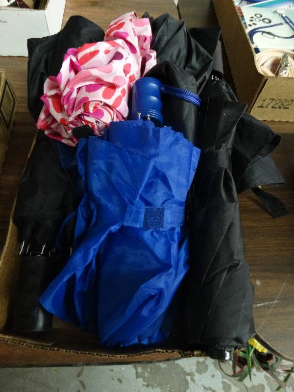 lot 3651 image: Lot of Umbrellas.